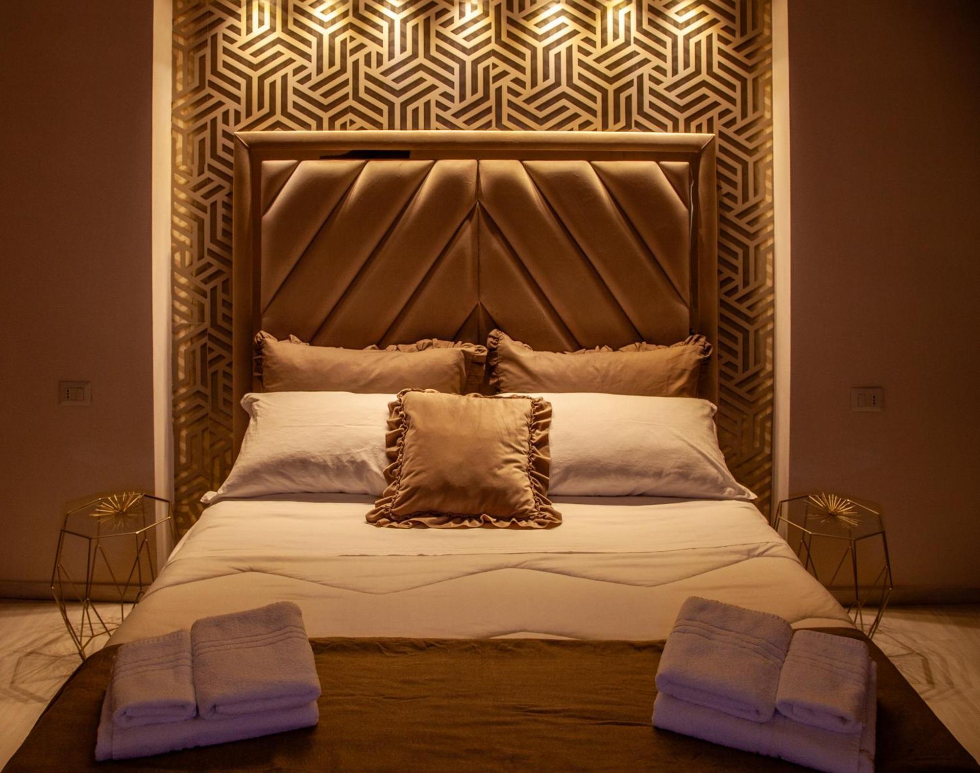 Airport Luxury Rooms Neapel Exterior foto